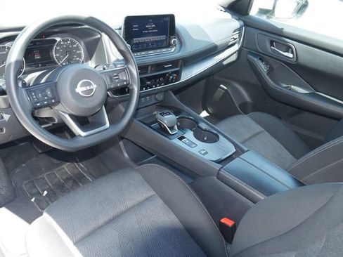 Used 2024 Nissan Rogue SV FWD image 13