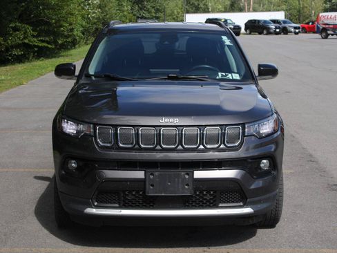 Used 2022 Jeep Compass Limited AWD/4WD image 2