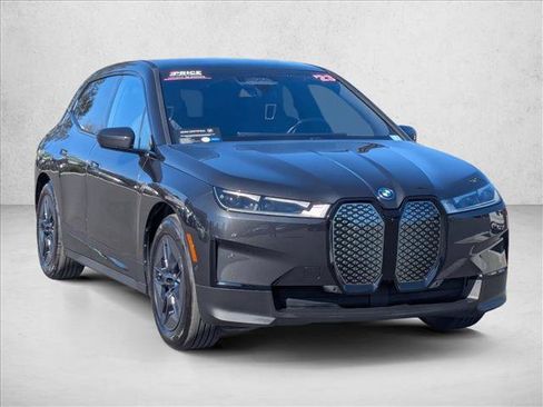 Certified 2023 BMW iX xDrive50 w/ Premium Package image 3