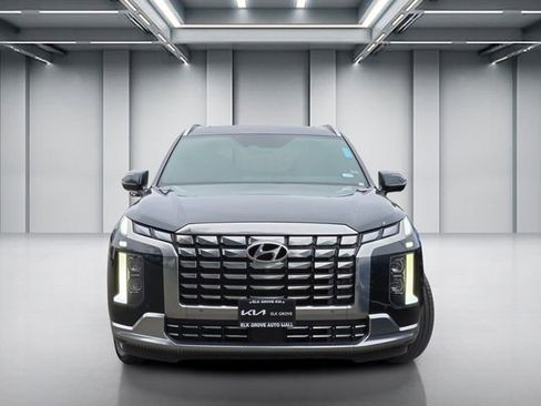 Used 2024 Hyundai Palisade Calligraphy AWD/4WD image 2