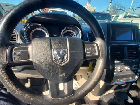 Used 2014 RAM C/V Tradesman FWD image 13