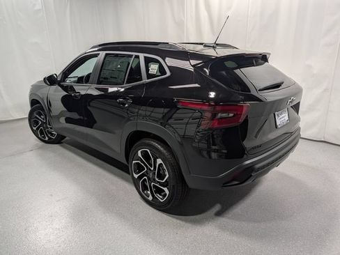 New 2026 Chevrolet Trax RS w/ Sunroof Package FWD image 6