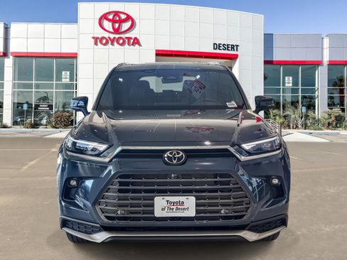 New 2026 Toyota Grand Highlander AWD Hybrid image 2