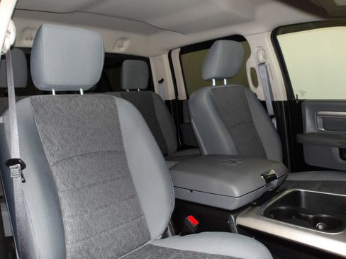 Used 2019 RAM 1500 Big Horn AWD/4WD image 16