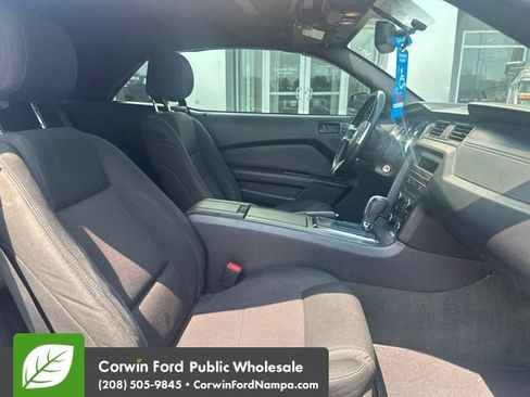 Used 2014 Ford Mustang Convertible w/ Equipment Group 102A RWD image 9