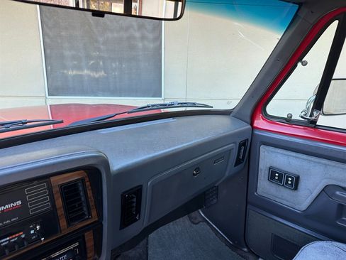 Used 1991 Dodge D/W Truck 250 image 46