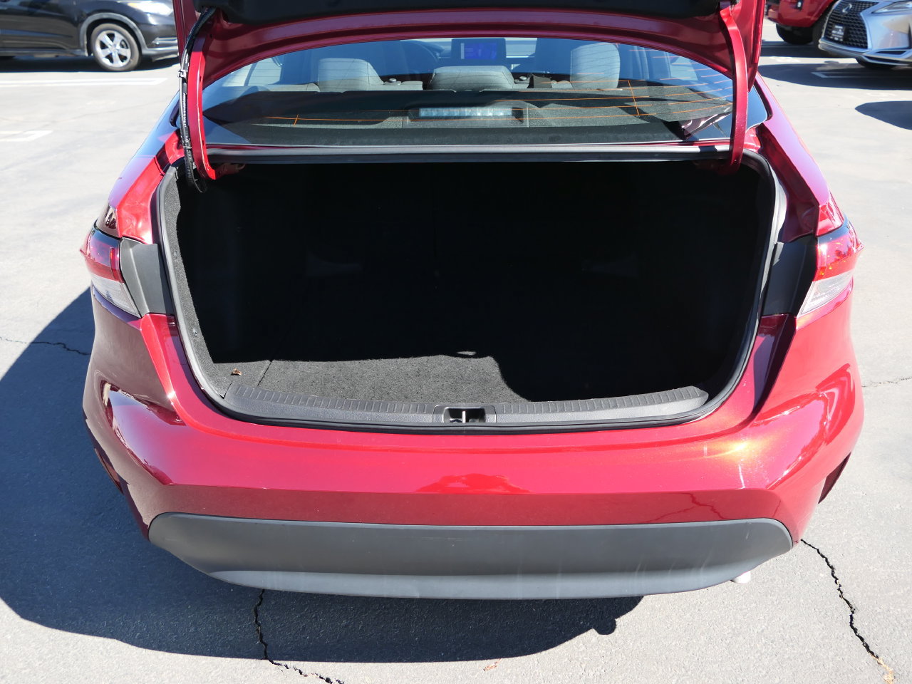 Used 2025 Toyota Corolla LE FWD image 23