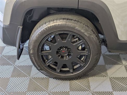 Used 2022 Jeep Renegade Sport w/ Sport Appearance Group image 8