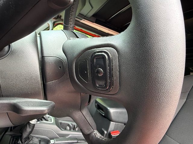 Used 2023 Jeep Wrangler Unlimited Sport AWD/4WD image 13