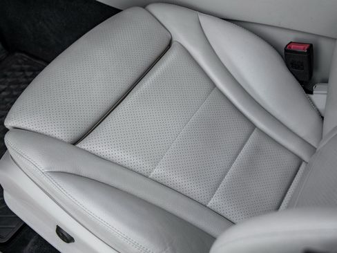 Used 2018 Mercedes-Benz GLC 300 GLC 300 image 18