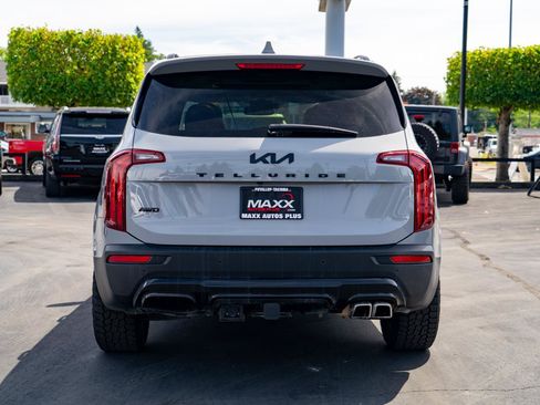 Used 2022 Kia Telluride SX w/ SX Prestige Package AWD/4WD image 11