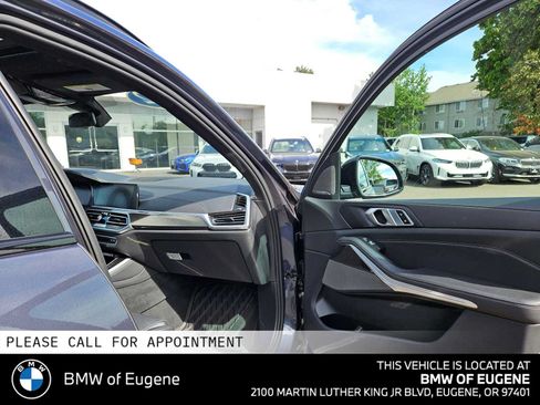 Used 2022 BMW X5 M50i w/ Premium Package AWD/4WD image 10