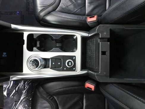 Used 2023 Ford Explorer Platinum w/ Technology Package image 37