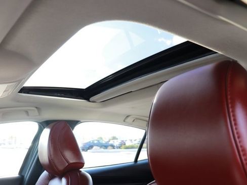 Used 2025 MAZDA MAZDA3 s image 23