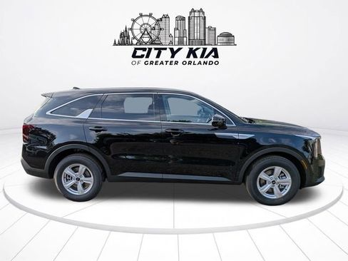 New 2026 Kia Sorento LX FWD image 7