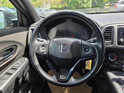 Used 2019 Honda HR-V Sport image 25