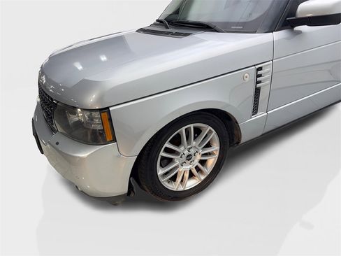 Used 2012 Land Rover Range Rover HSE image 16