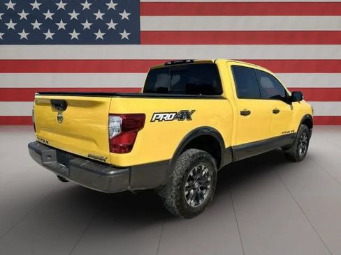 Used 2018 Nissan Titan PRO-4X AWD/4WD image 5