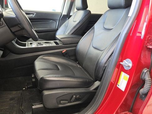 Used 2022 Ford Edge Titanium AWD/4WD image 20