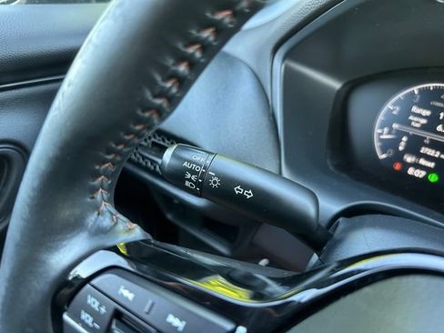 Used 2025 Honda HR-V Sport image 24