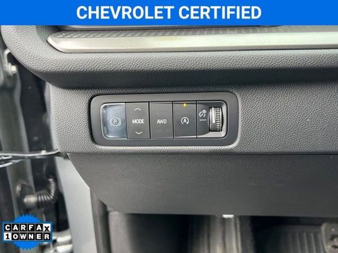 Certified 2025 Chevrolet Traverse LT w/ Sun and Wheel Package image 19