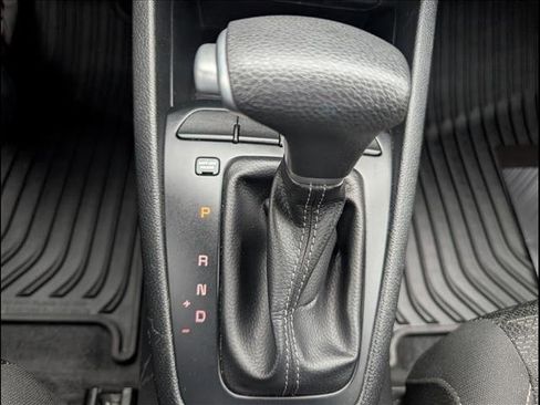 Used 2023 Kia Rio LX image 12