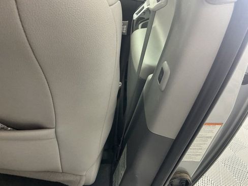 Used 2020 Toyota Sienna XLE Premium image 11