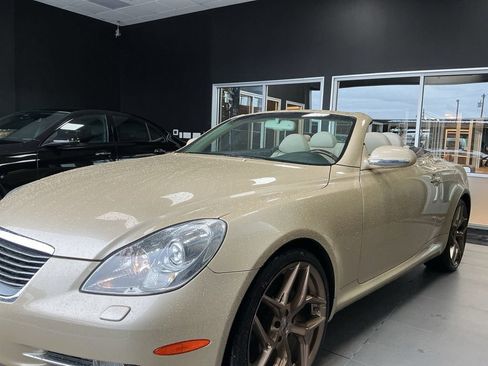 Used 2006 Lexus SC 430 Convertible w/ Preferred Accessory Pkg RWD image 24