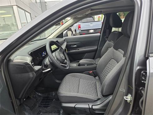 New 2025 Nissan Kicks SV w/ SV Premium Package image 14