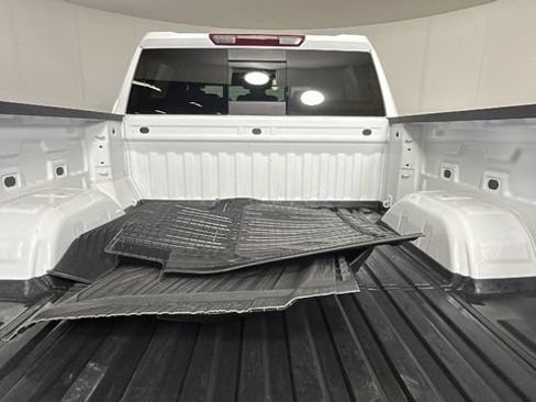 Used 2025 GMC Sierra 1500 Elevation w/ Preferred Package AWD/4WD image 29