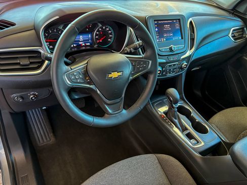 Used 2024 Chevrolet Equinox LT FWD image 4