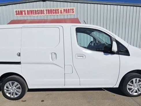Used 2015 Chevrolet City Express LT w/ Appearance Package FWD image 3