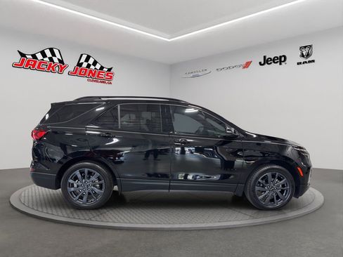 Used 2024 Chevrolet Equinox RS w/ RS Leather Package FWD image 11