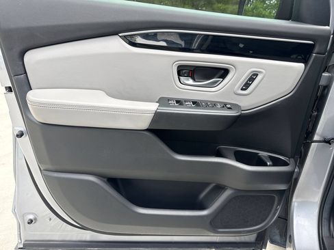 Certified 2025 Honda Pilot EX-L image 14