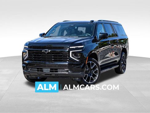 Used 2025 Chevrolet Suburban RST w/ Comfort Package AWD/4WD image 1