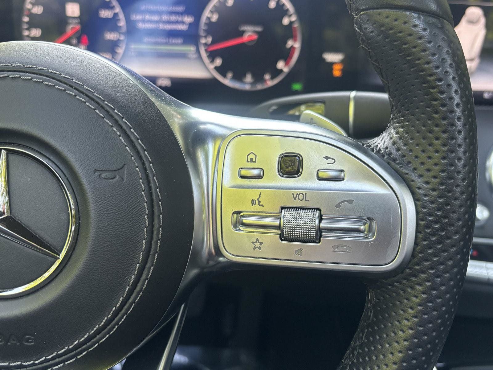 Used 2019 Mercedes-Benz S 560 Cabriolet image 38