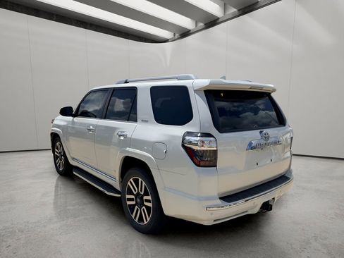 Used 2020 Toyota 4Runner Limited RWD image 3