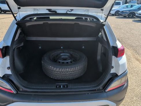 Used 2022 Hyundai Kona SE image 20