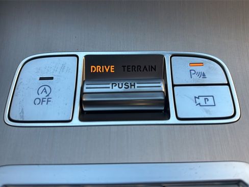 New 2026 Genesis GV70 2.5T Advanced image 30