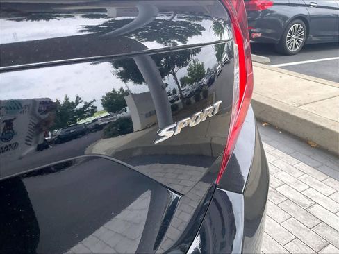 Used 2020 Honda Civic Sport image 11