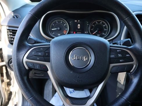 Used 2014 Jeep Cherokee Sport AWD/4WD image 28