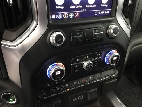 Used 2020 GMC Sierra 1500 SLT w/ SLT Premium Package AWD/4WD image 18