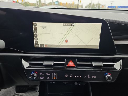 Used 2023 Kia Niro Wind w/ Wind Preserve Package image 14