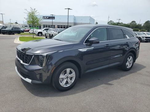New 2026 Kia Sorento LX FWD image 2
