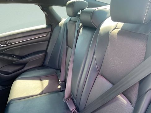 Used 2018 Honda Accord Sport image 16