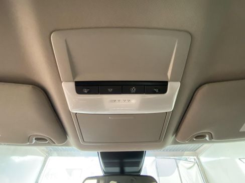 Used 2024 Nissan Altima 2.5 SV FWD image 24