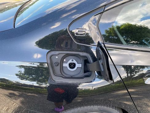 New 2026 BMW i5 AWD/4WD image 17
