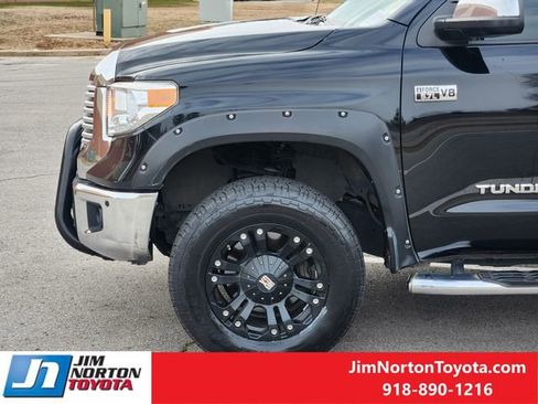 Used 2017 Toyota Tundra Limited w/ Limited Premium Package image 8