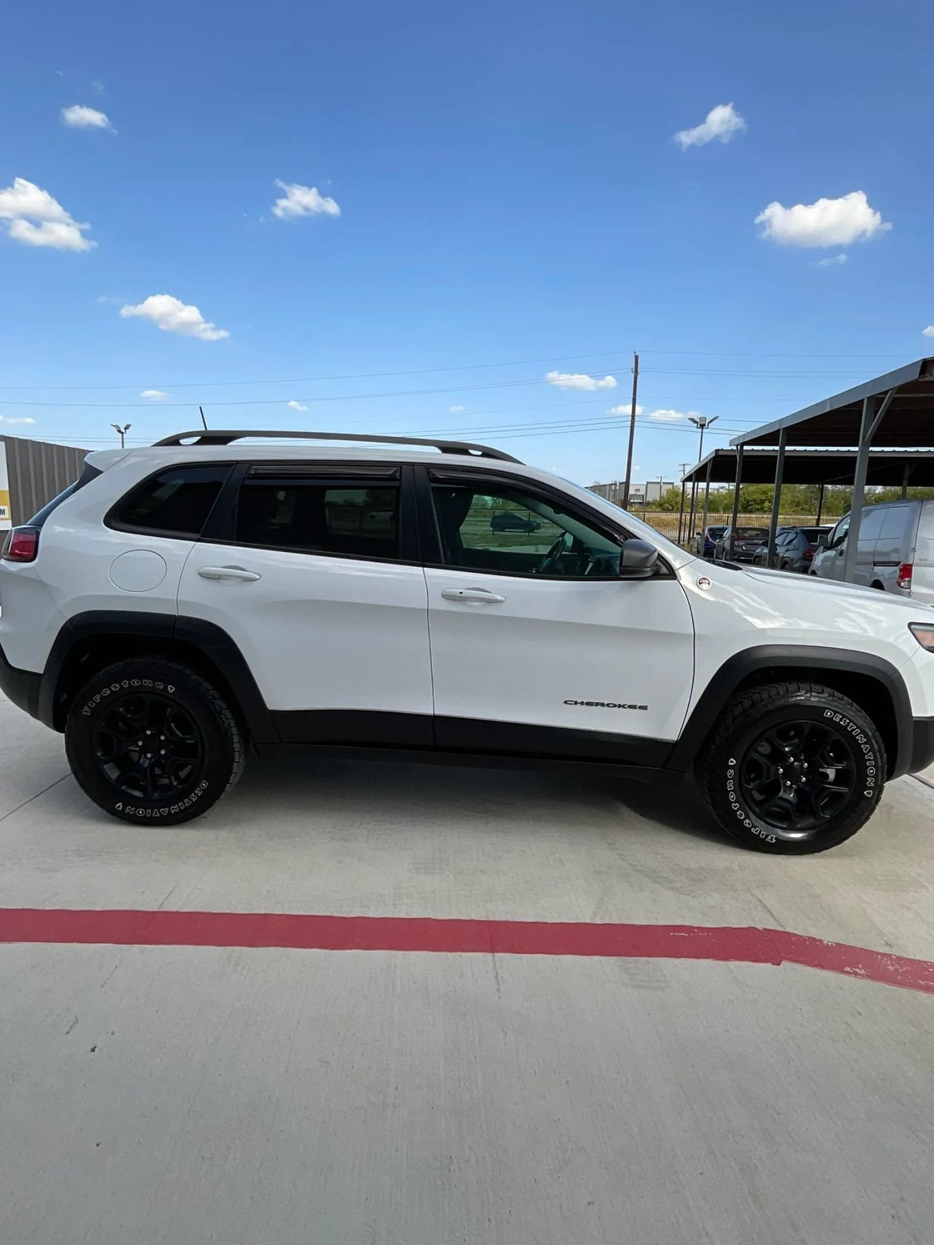 Used 2021 Jeep Cherokee Trailhawk w/ Trailer Tow Group AWD/4WD image 18