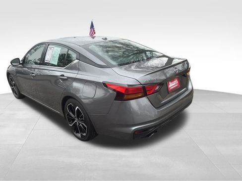 Used 2024 Nissan Altima 2.5 SR image 18